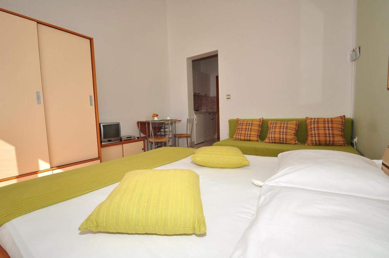 Appartamento Anastazija Sea View Omiš Esterno foto