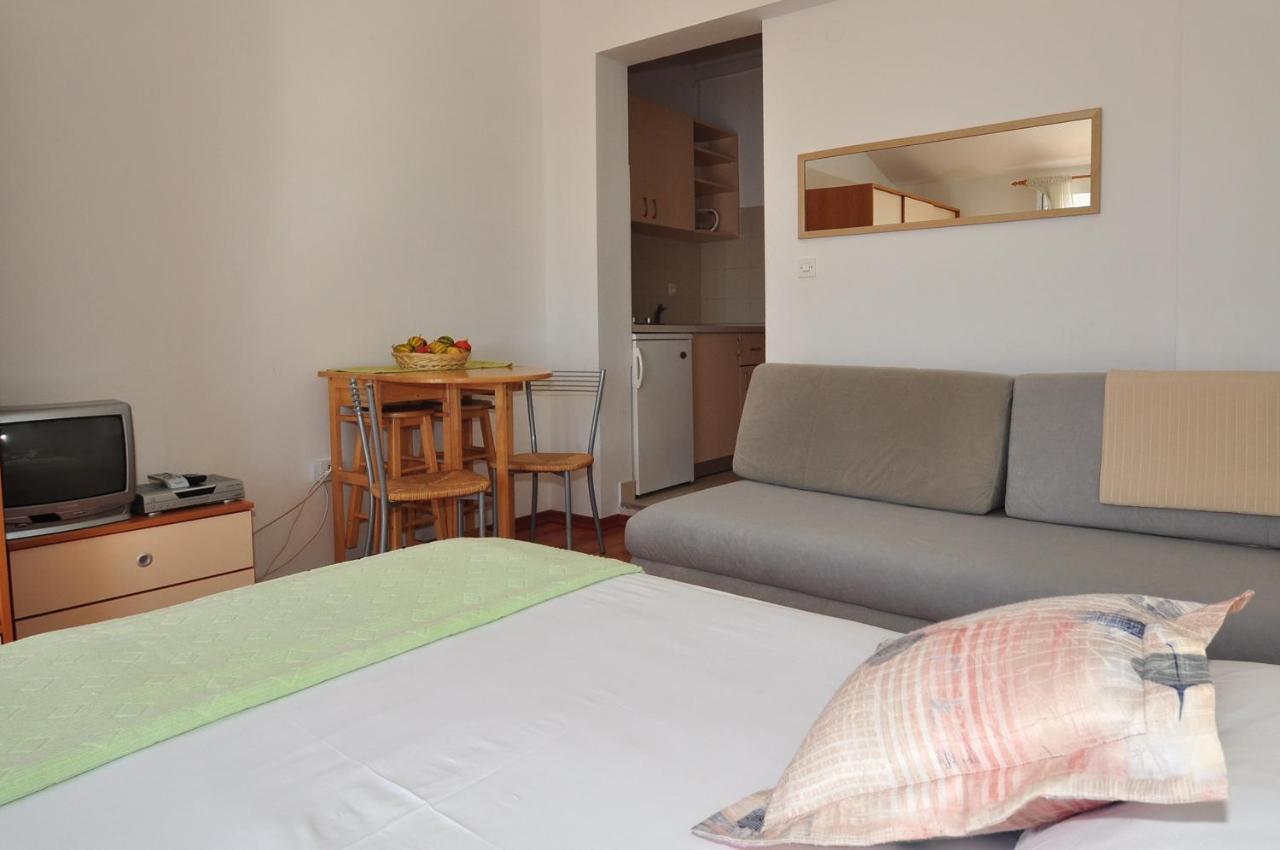Appartamento Anastazija Sea View Omiš Esterno foto