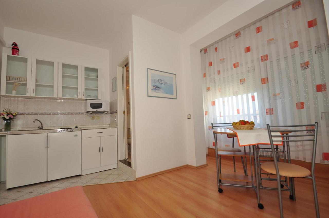 Appartamento Anastazija Sea View Omiš Esterno foto